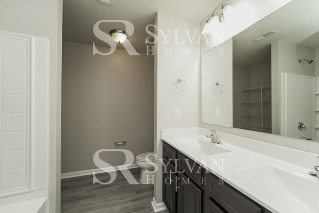 Building Photo - Come view this charming home