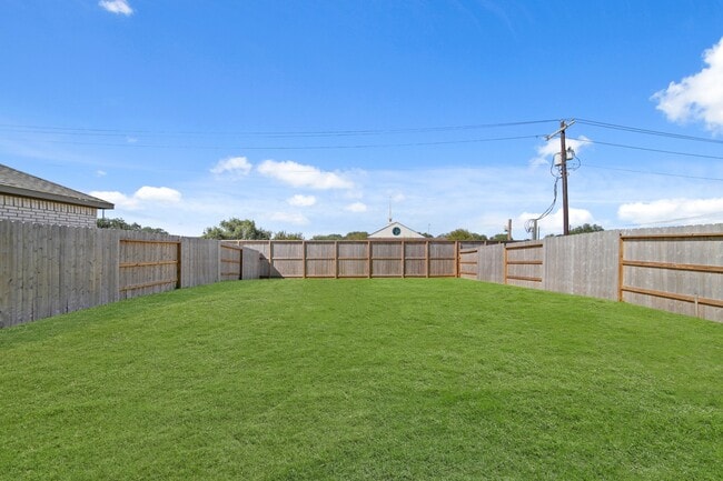 Building Photo - 2919 Summer Breeze Wy