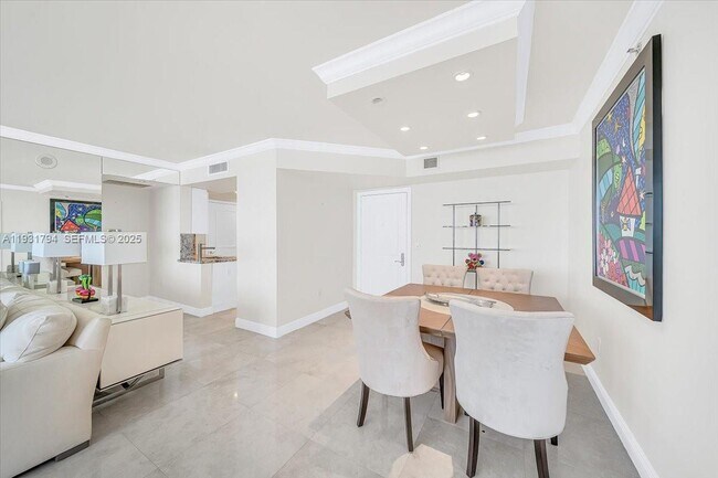 Building Photo - 18911 Collins Ave