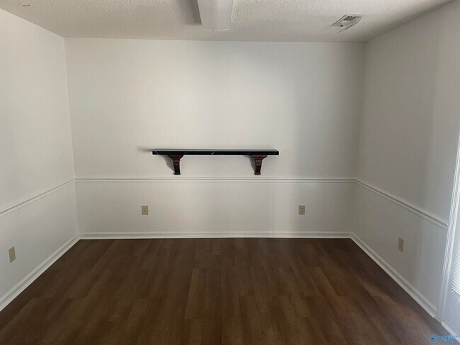 Building Photo - 6613 Steeplechase Dr NW