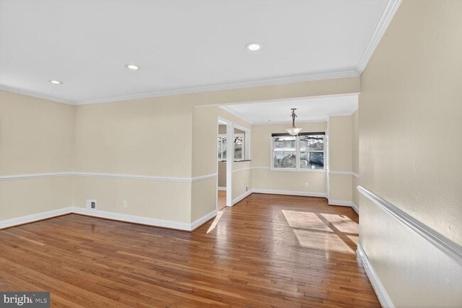 Building Photo - 2308 Senator Ave