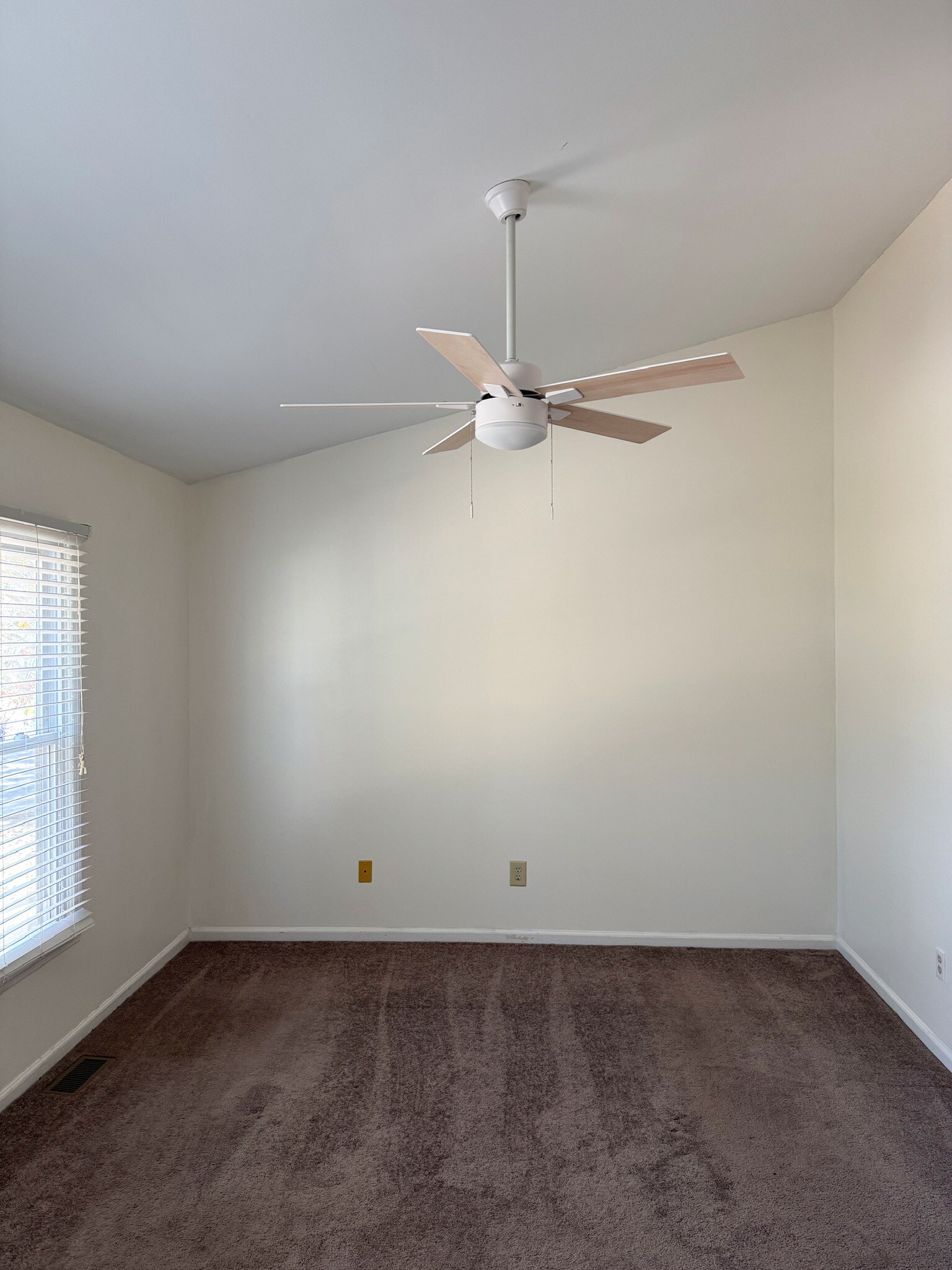 Building Photo - 103 Toura Ln