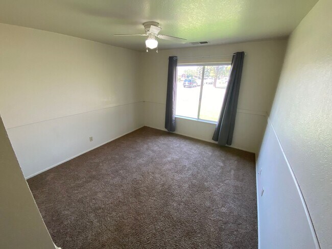 Building Photo - Charming Home for rent in Exeter, Ca