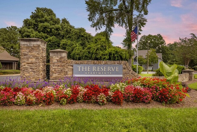 Building Photo - The Reserve at Waterford