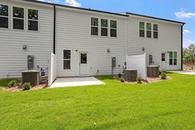 Building Photo - 103 Verlands Way