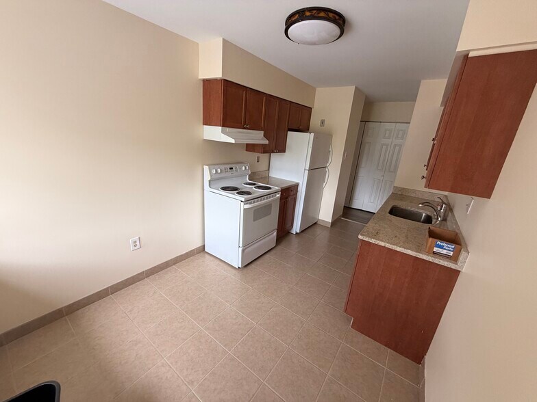 Building Photo - 252 Kips Ct