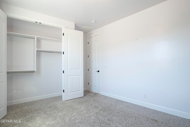 Building Photo - 7344 Bobcat Hollow Dr