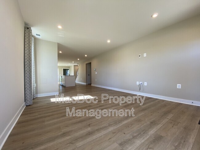 Building Photo - 18422 Centennial Cir