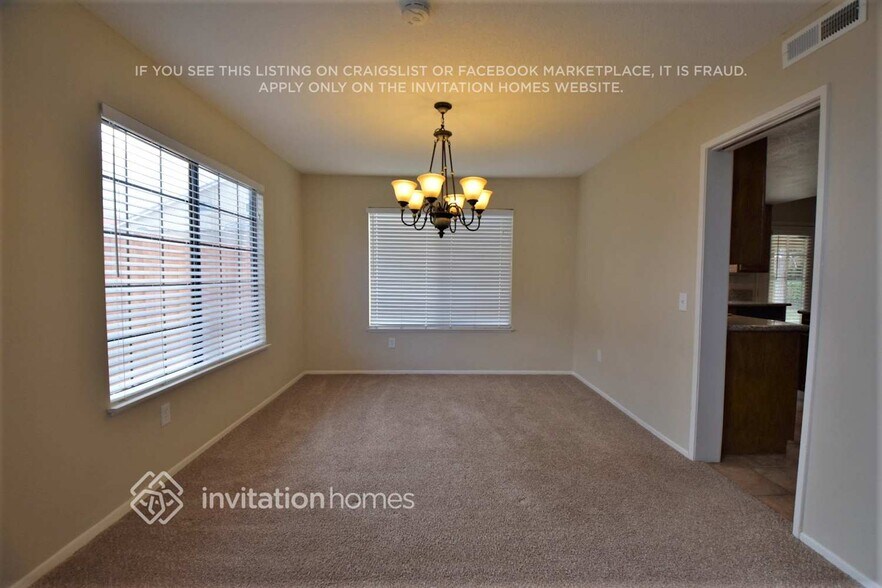 Building Photo - 3100 Regency Way