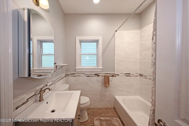 Building Photo - 9 Sea Drift Ave