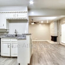 Building Photo - 4439 Altamesa Blvd