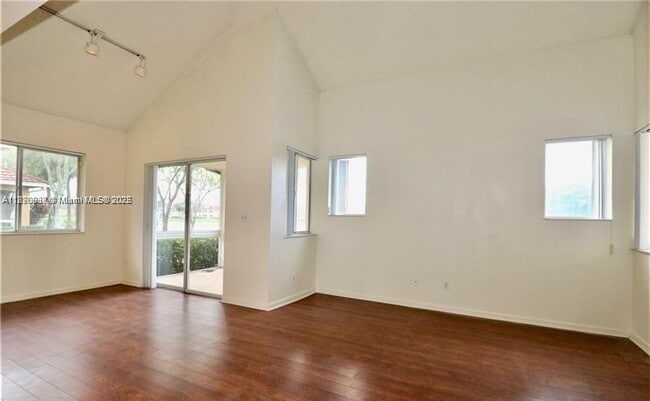 Building Photo - 801 NW 91st Terrace