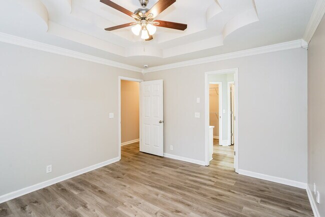 Building Photo - 1205 Danbury Ct