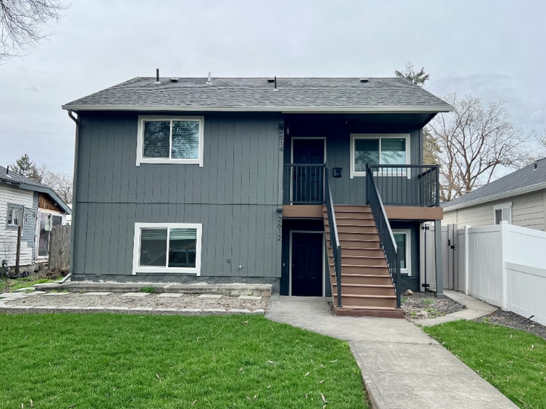 Building Photo - 2612 W Bridge Ave