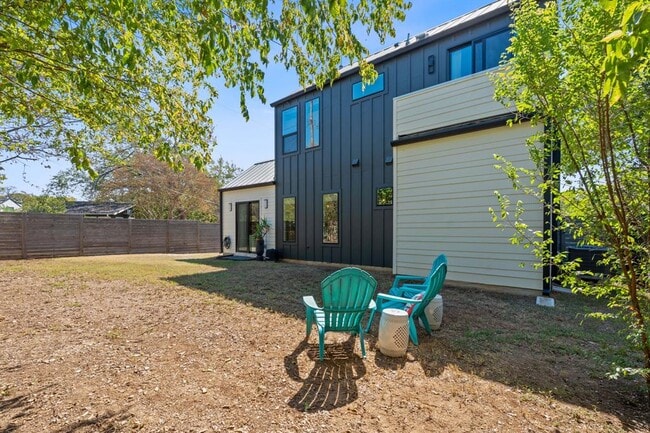 Building Photo - 4710 Mt Vernon Dr