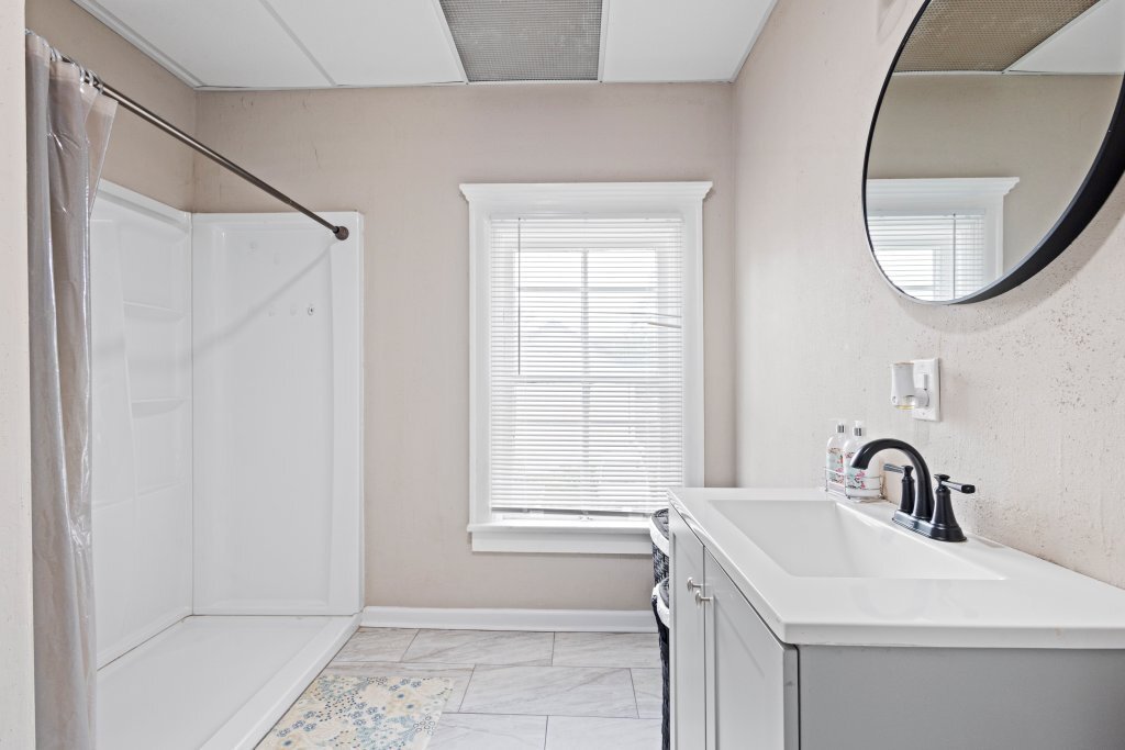 Building Photo - 450 W Galena Blvd