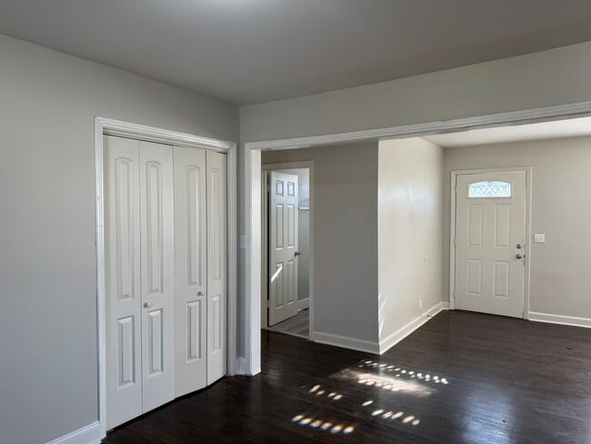 Building Photo - 1108 Bell Grimes Ln