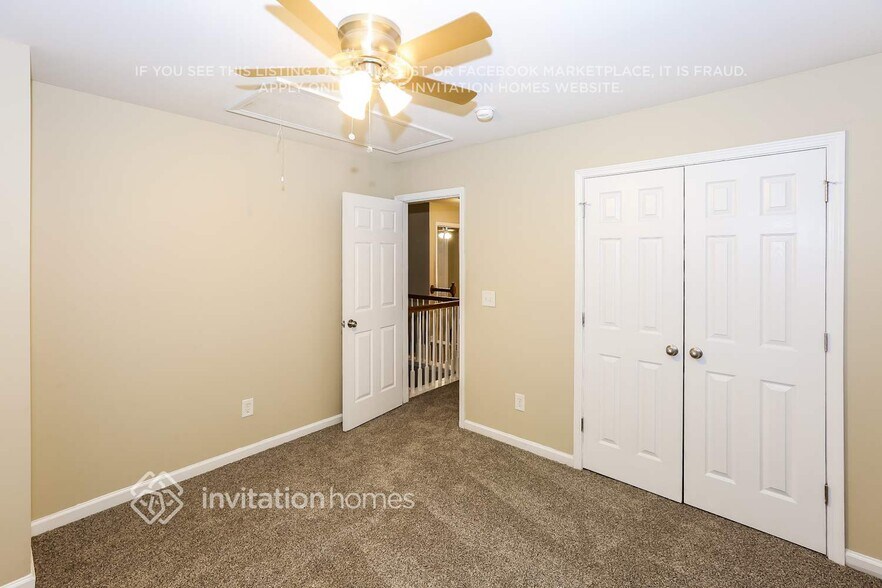 Building Photo - 2136 Mallard Pointe Dr