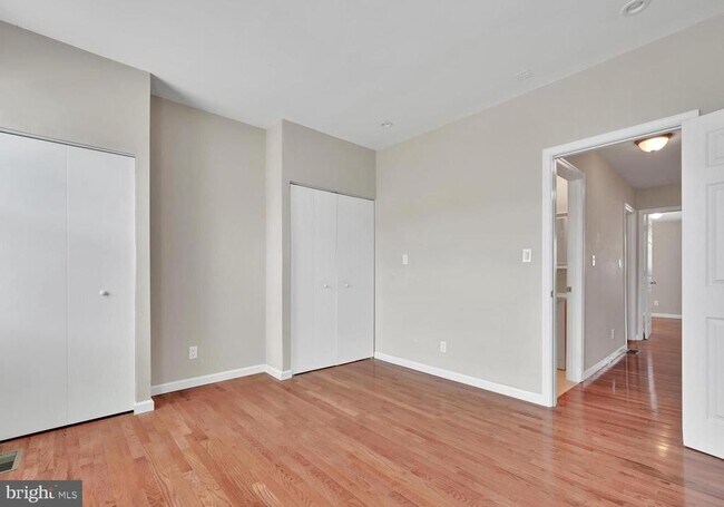 Building Photo - 1318 S Reese St