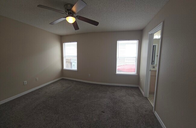 Building Photo - 7720 Lola Cir