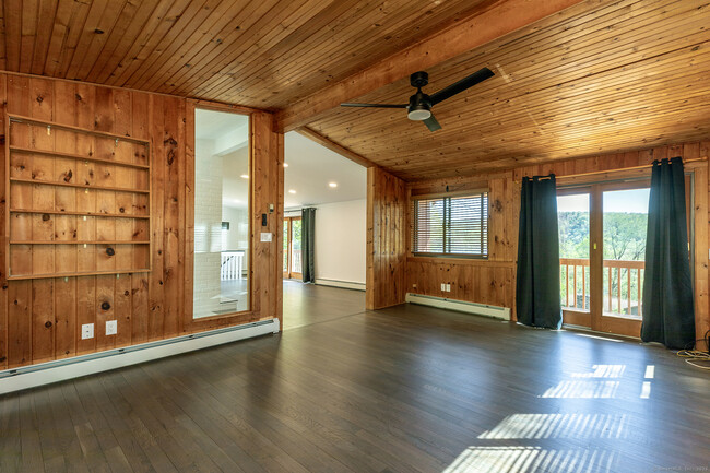 Building Photo - 3 Mary Bee Ln