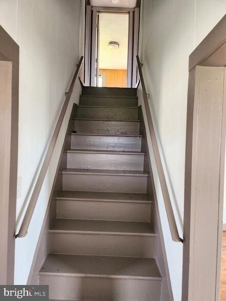 Building Photo - 1286 S Imler Valley Rd