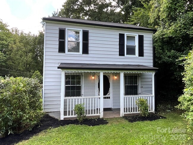 Primary Photo - 3905 Freedom Dr