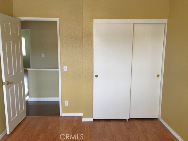 Building Photo - 1349 Crestmont Dr