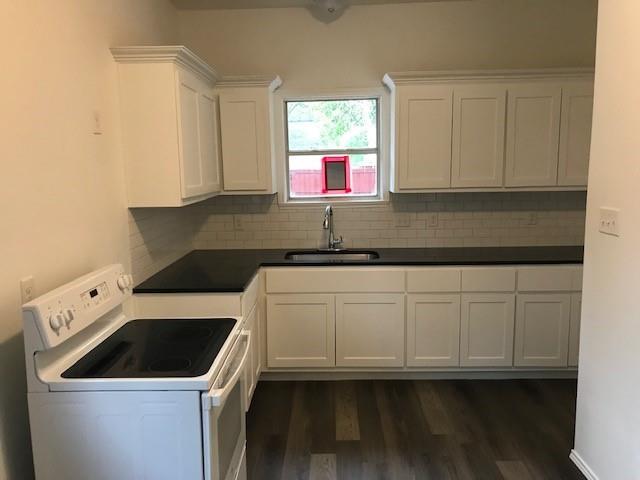 Building Photo - 2315 Gilford St