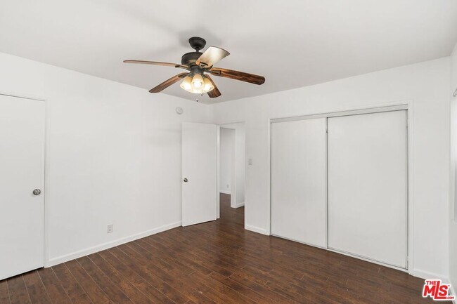 Building Photo - 7550 Fountain Ave