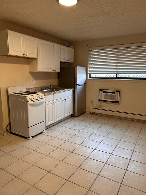 Building Photo - 1610 Boston St