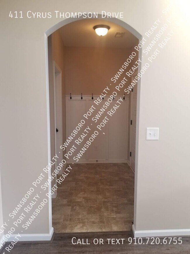 Building Photo - 411 Cyrus Thompson Dr