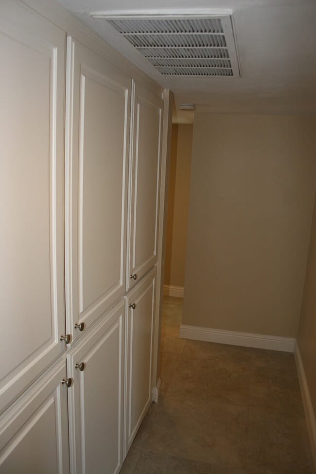 Building Photo - 4413 Foxboro Ave