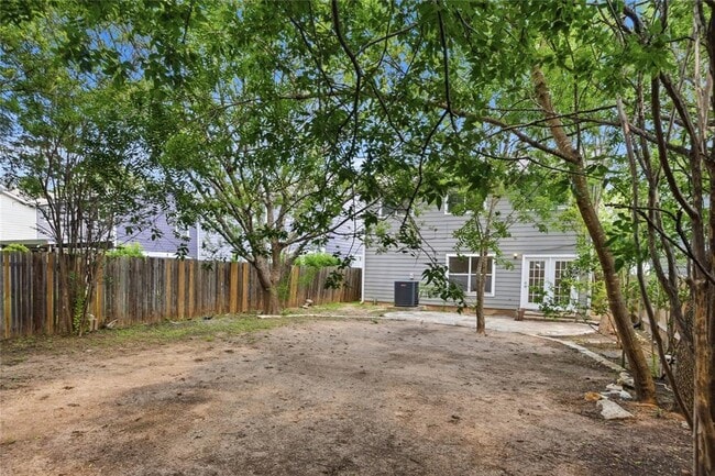 Building Photo - 10316 Garbacz Dr