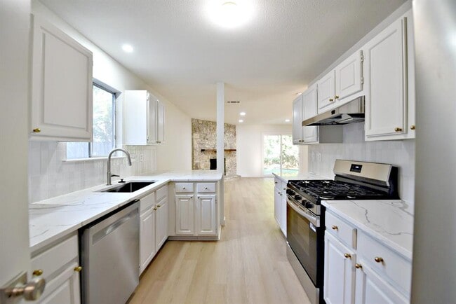 Building Photo - 4617 Sidereal Dr