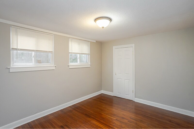 Building Photo - 2146 Wyndhurst Rd