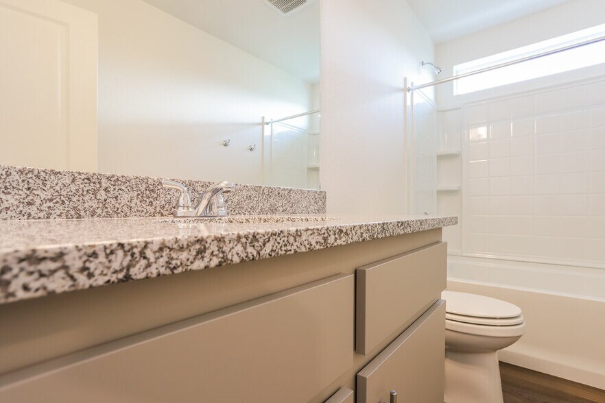 Building Photo - 4704 N Tower Dr