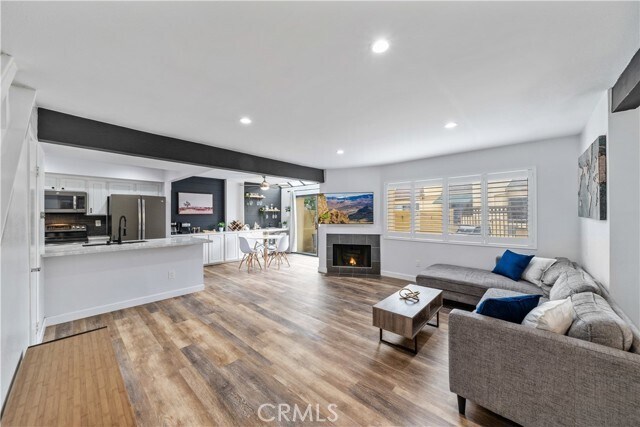 Building Photo - 25712 Le Parc