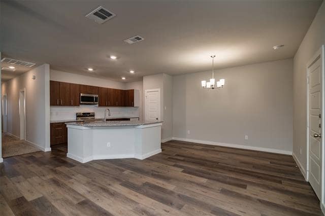 Building Photo - 609 Fallow Dr