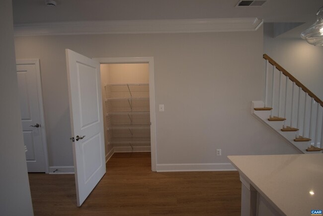 Building Photo - 129 Crabapple Ln