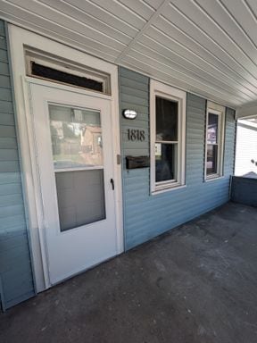 Building Photo - Newly Updated 3 bedroom in Carrick! Section 8 is considered