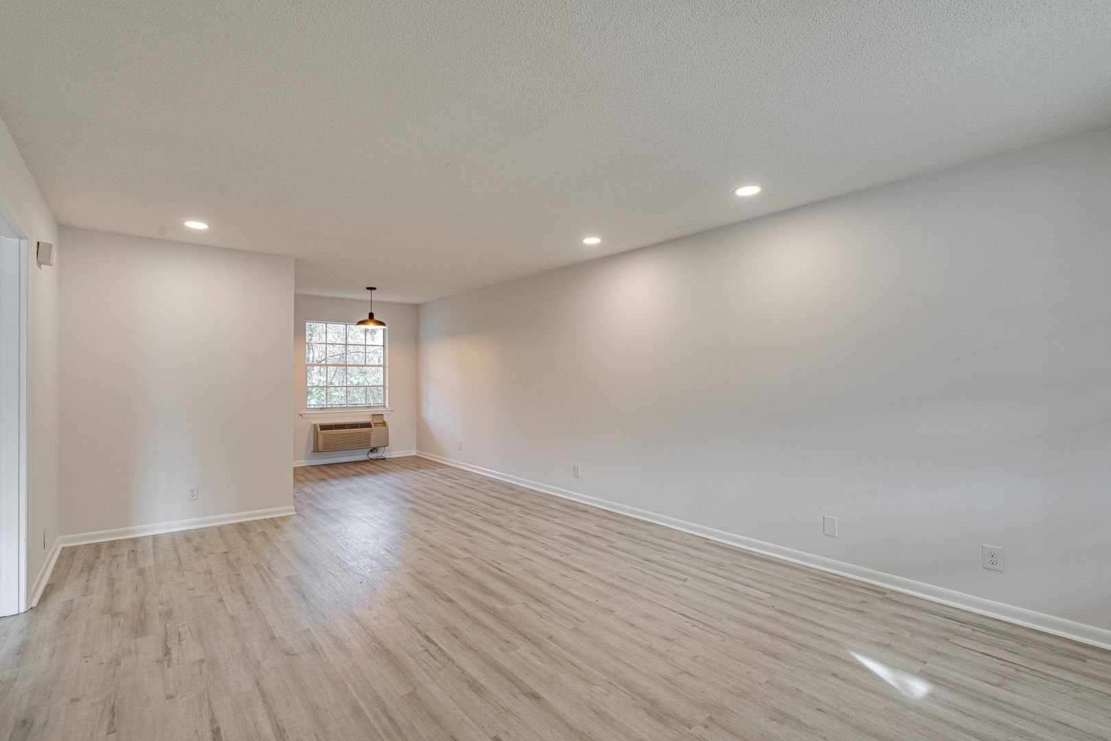 Building Photo - 2845 Dayton Blvd