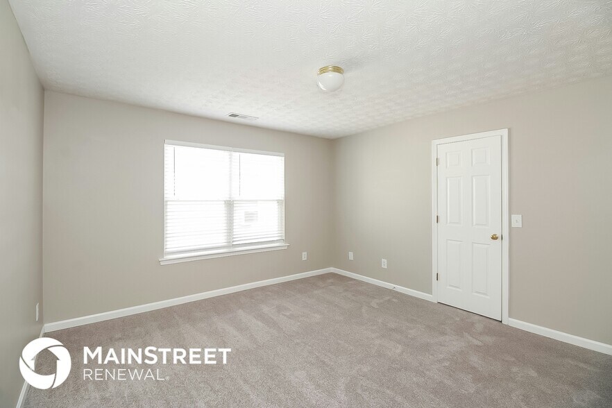 Building Photo - 4627 Legacy Square