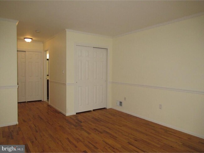 Building Photo - 30 Adele Ct