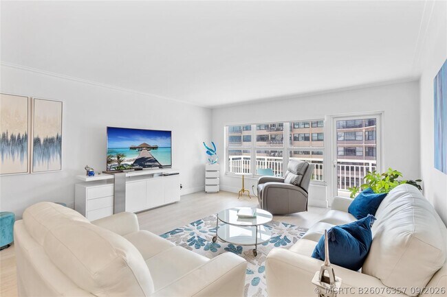 Building Photo - 3850 Galt Ocean Dr