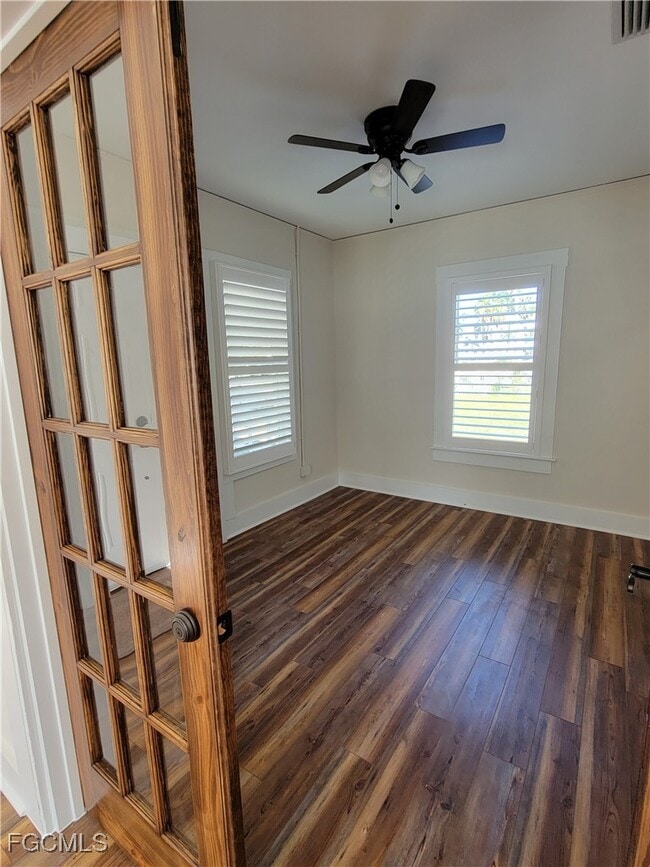 Building Photo - 1603 Woodford Ave