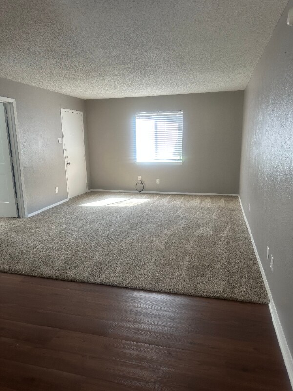 Building Photo - 2114 E Marshall Ave