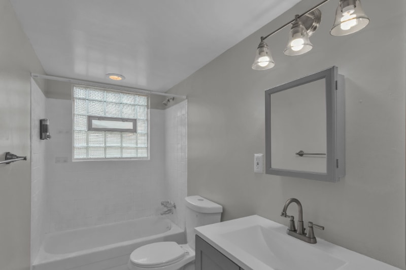 Building Photo - 6011 Stover Ave