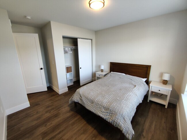 Building Photo - 1205 Fuller St