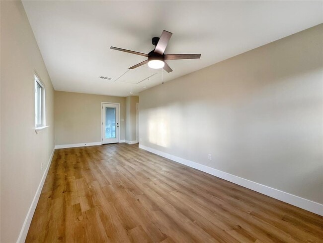 Building Photo - 1502 Glen Burnie Dr